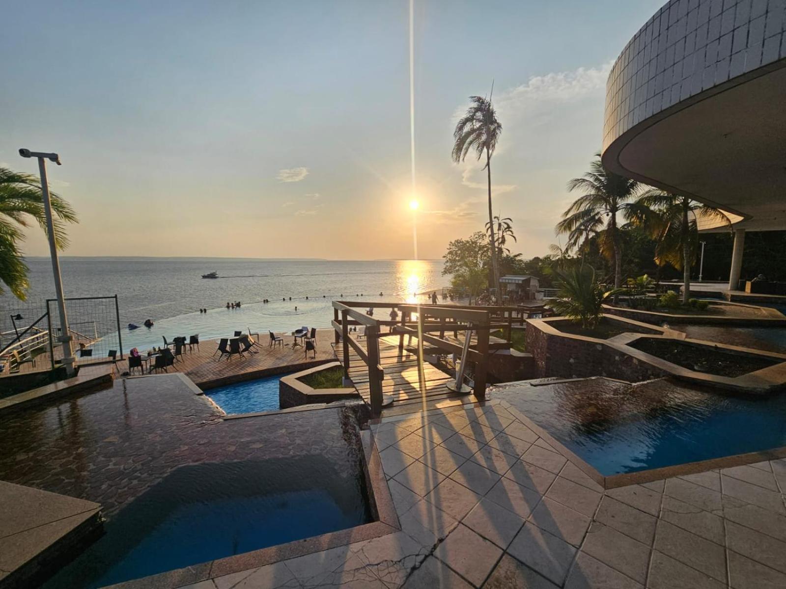 Tropical Executive Luxuoso Vista Pro Rio Aparthotel Manaus Luaran gambar